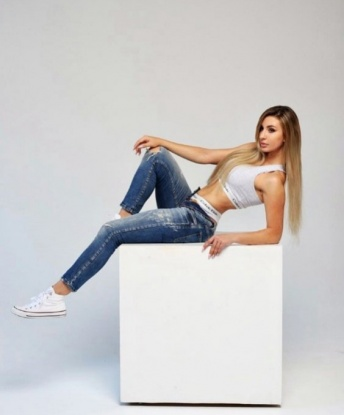 Оксана, 23